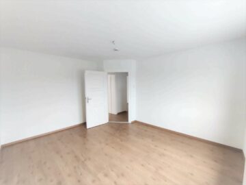 Gut gelegene 3 Zimmer Wohnung mit Balkon in Aschaffenburg, 63739 Aschaffenburg, Etagenwohnung